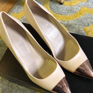 Cap toe Pumps